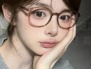 官网小测评：17c吃瓜，真能把我从严肃现实中拉回来！呜呜呜