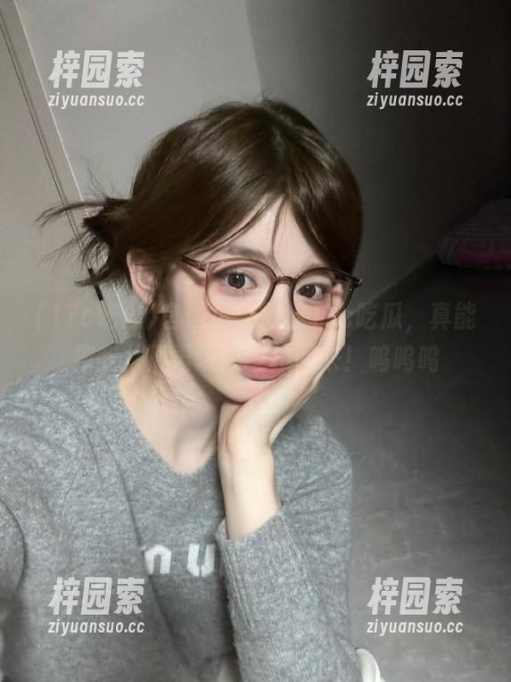 官网小测评：17c吃瓜，真能把我从严肃现实中拉回来！呜呜呜