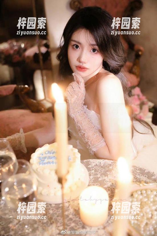 你们听说了吗？17c吃瓜发布了热卖瓜品，赶紧来围观看看！