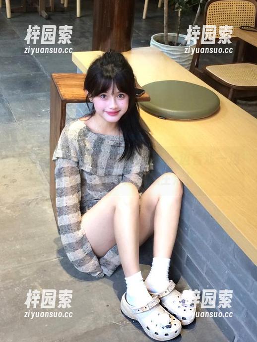 17c吃瓜网站：一边看戏一边吃瓜，绝对是理想生活！
