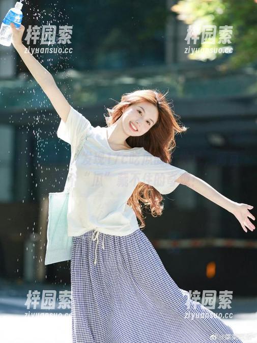 发现17c吃瓜的新地址，简直是个“瓜”藏不住的奇观！