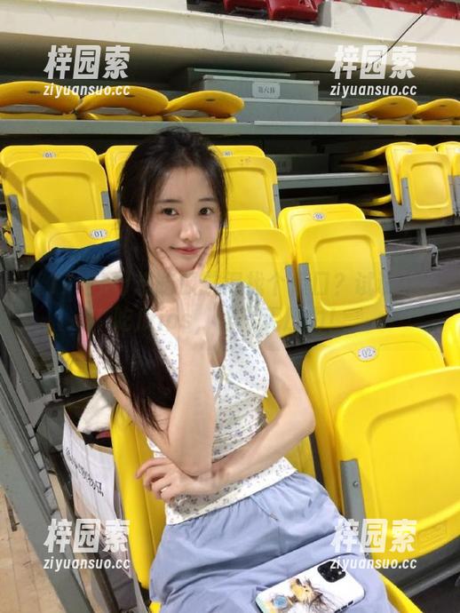 想吃瓜总得找个借口？试试17吃瓜ios，让你无压力！