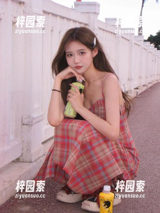 该不该下载51吃瓜app呢？只要你一试，就再也无法自拔了！