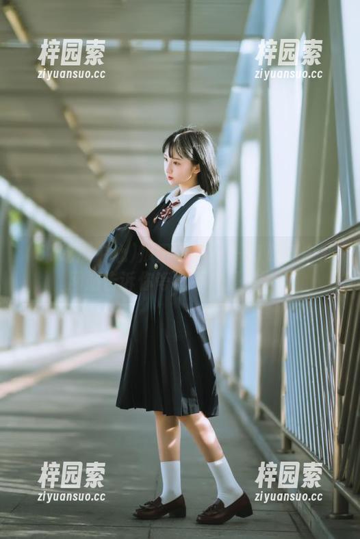 瓜田小事——51吃瓜中心网站告诉你夸克不只是科学！