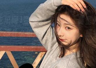 登录51吃瓜网，莫里秀今天又要上演什么惊天大戏？哈哈，感觉要准备好瓜了！