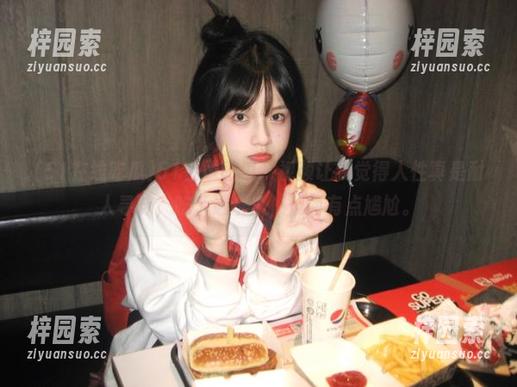 51在线吃瓜，视频让我觉得人性真是耐人寻味，吃了这个瓜，反而有点尴尬。