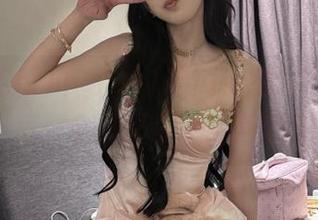 下载911吃瓜，成为吃瓜先锋，每一个瓜都有故事等着你！