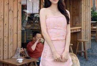 zztt10.ccm黑料传送门：让你轻松掌握娱乐圈暗流！
