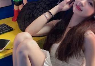 她与他的黑料线路，zztt88.ccm直播间里的秘密故事！