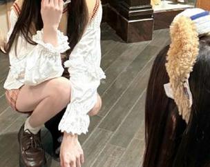 为什么“一起吃瓜1”网页的完整版总是这么魔幻？