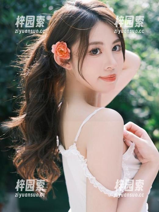 在九一吃瓜上观看，谁说我不爱八卦？