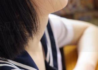 五一吃瓜官网：这瓜汁溢出屏幕，你能抗拒得了吗？