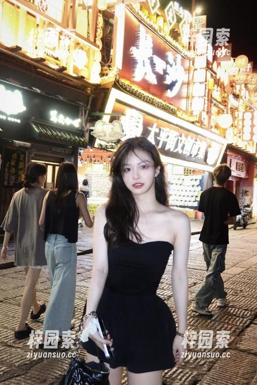 “今日吃瓜网92”发布：最新八卦，连你家的猫都想围观！