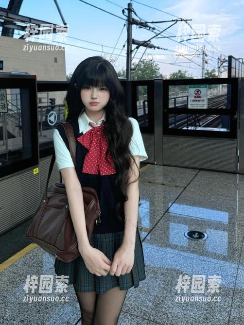 登录到吃瓜天堂，一秒钟我觉得自己也能当个八卦专家！