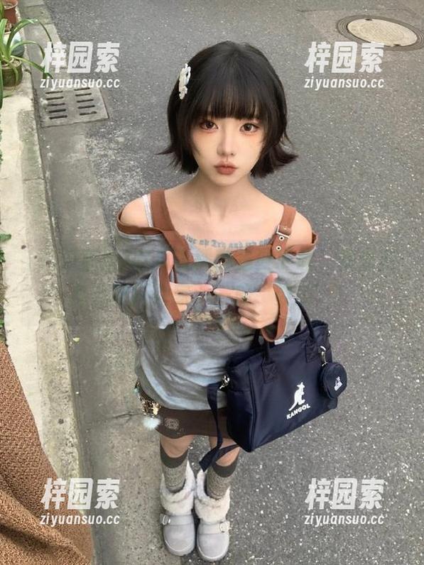 吃瓜直播就是要下载，快来变身八卦探险家，一起“耍瓜”！
