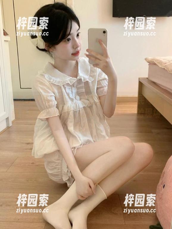 吃瓜网在线直播：朝阳人民每天都在搬家、吵架、吃瓜，一场精彩的现场直播！