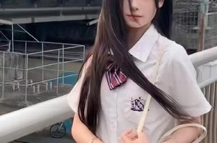 吃瓜网直播间开启，我走进了神秘的入口，结果发现……