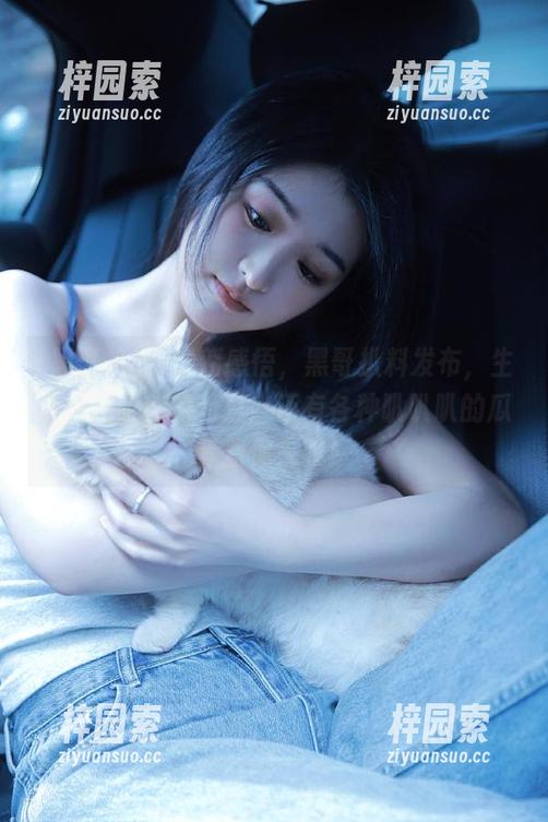 最新感悟，黑哥扒料发布，生活不止眼前的苟且，还有各种叭叭叭的瓜等着你来咬！