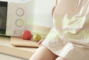 “黑料51”视频里竟然藏着这些秘密，花样看瓜都不够用啊！