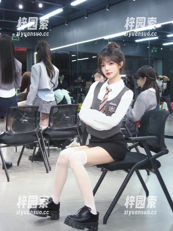登录黑料不打烊，一不小心进入了“瓜”农的秘密通道！