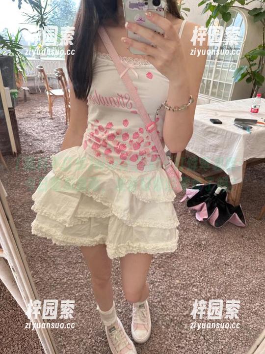 www.黑料不打烊苹果版：今日吃瓜指南，准备好你的零食了吗？