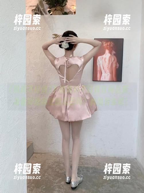 下载黑料不打烊官网最新，准备好迎接您的瓜田吗？刺激有余哦！