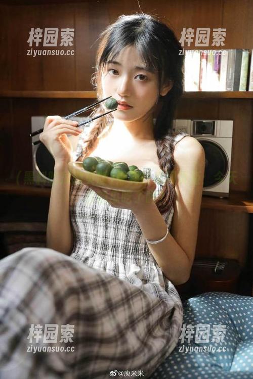 黑料吃瓜网页版：今天你的瓜吃了吗？