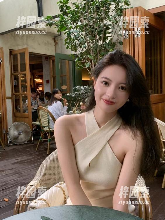 黑料社下载：一键入坑，保证你欲罢不能！