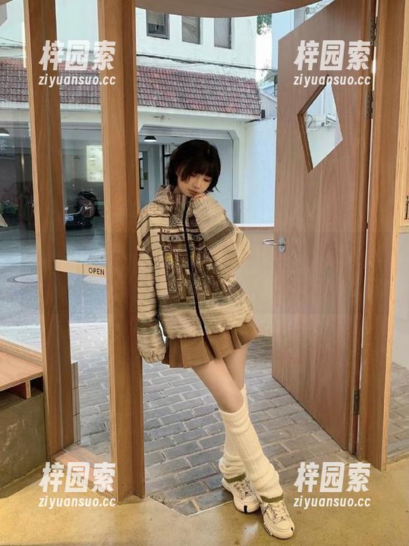下载黑料网，热门事件背后的故事等你来揭秘，真相无限，乐趣无穷！
