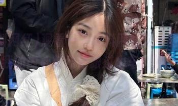 观看一下黑料网红这些猛料，我的内心转动得跟过山车似的！