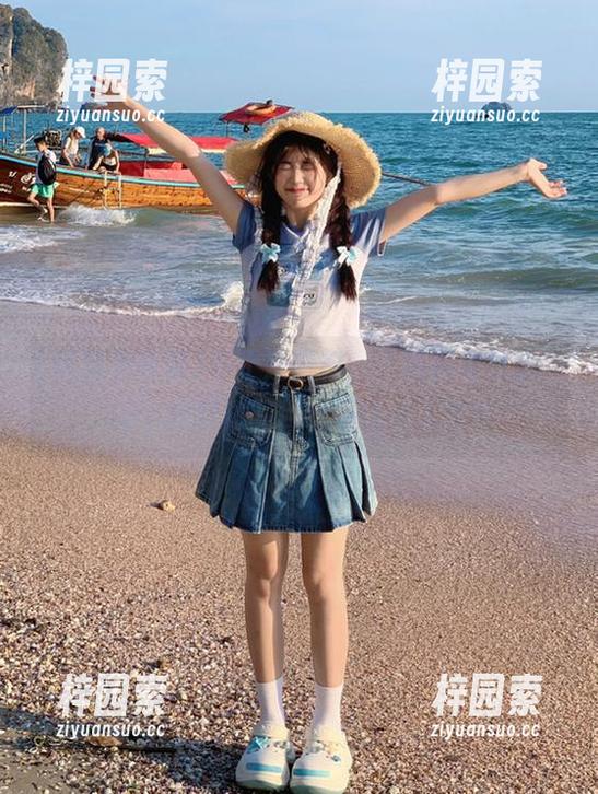 不止是黑料，“黑料老司机”app的瓜林写作水平也令人咋舌